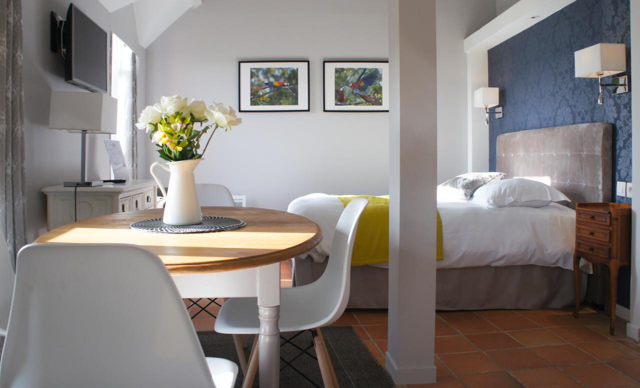 Hotel Les Suites - Domaine De Crecy Екстериор снимка