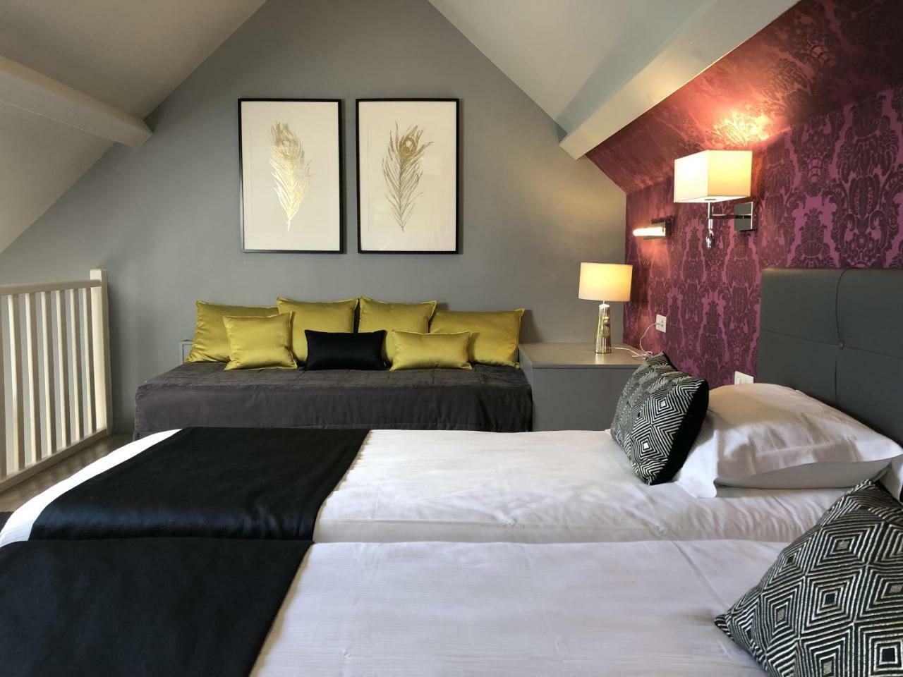 Hotel Les Suites - Domaine De Crecy Екстериор снимка